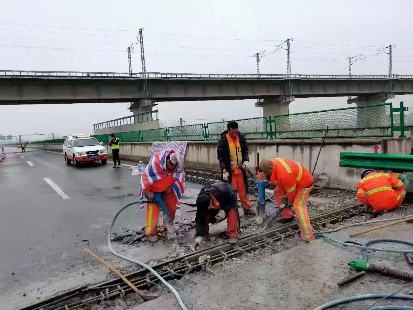 射阳桥梁伸缩缝抢修料